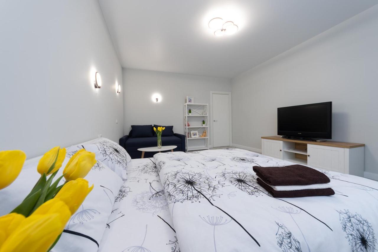 Apartment красивая 1 комнатная с балконом на теремках 252 Kyiv